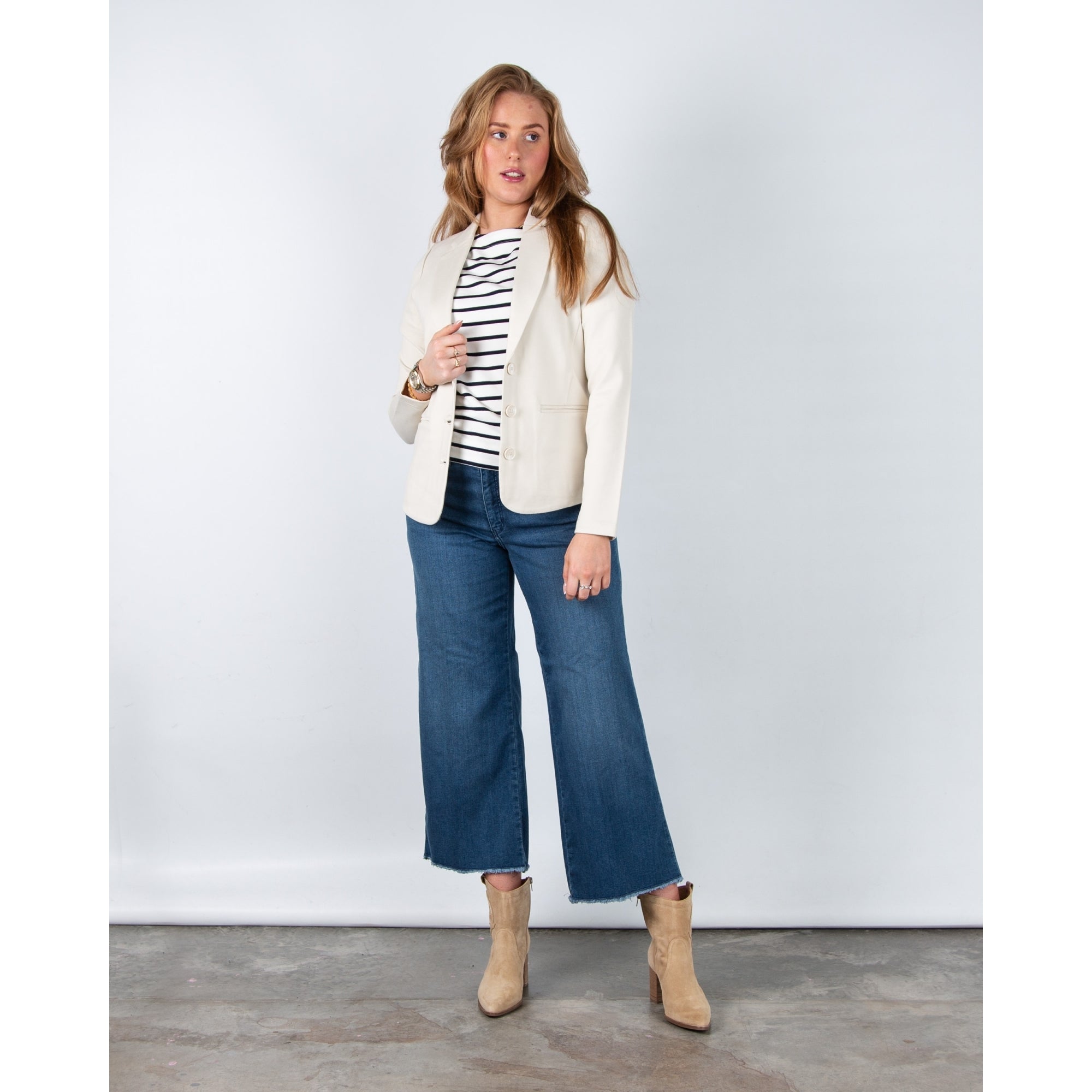 Mac Cropped Wide Leg Soft Denim Jean With Raw Hem Denim D597 OL