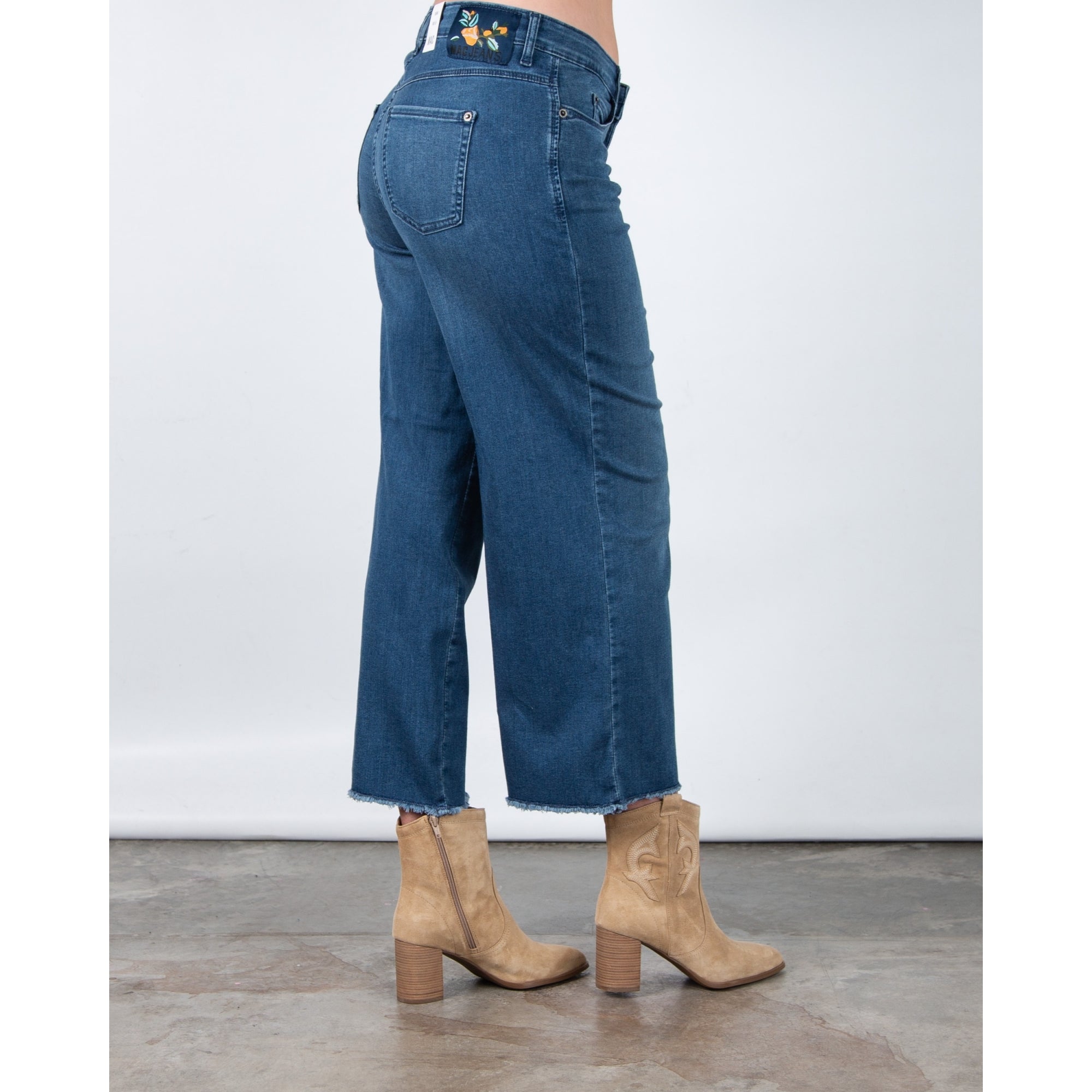 Mac Cropped Wide Leg Soft Denim Jean With Raw Hem Denim D597 OL