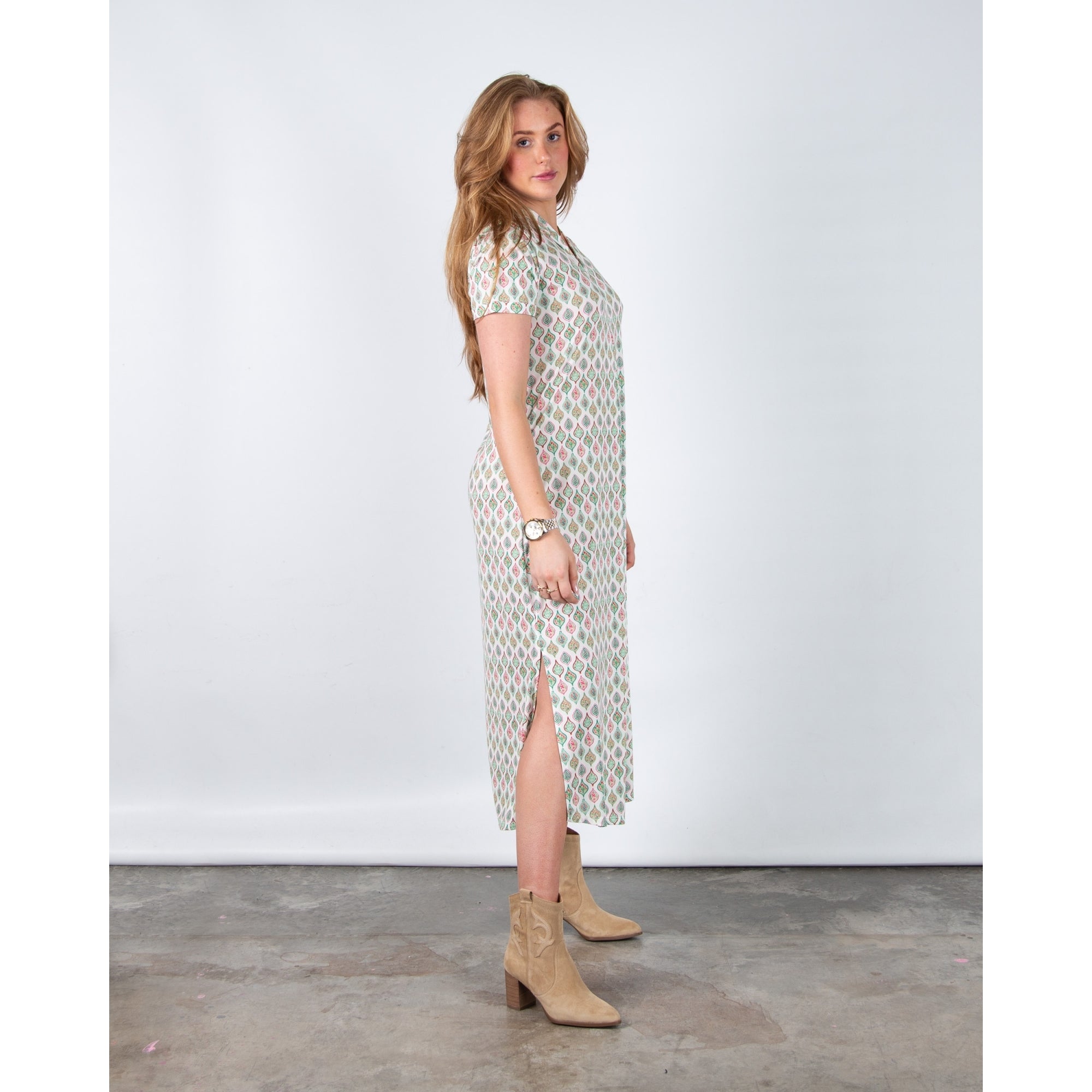 Tinta Style Nima Leaf Print V Neck Jersey Dress With Pleat Front Green/white