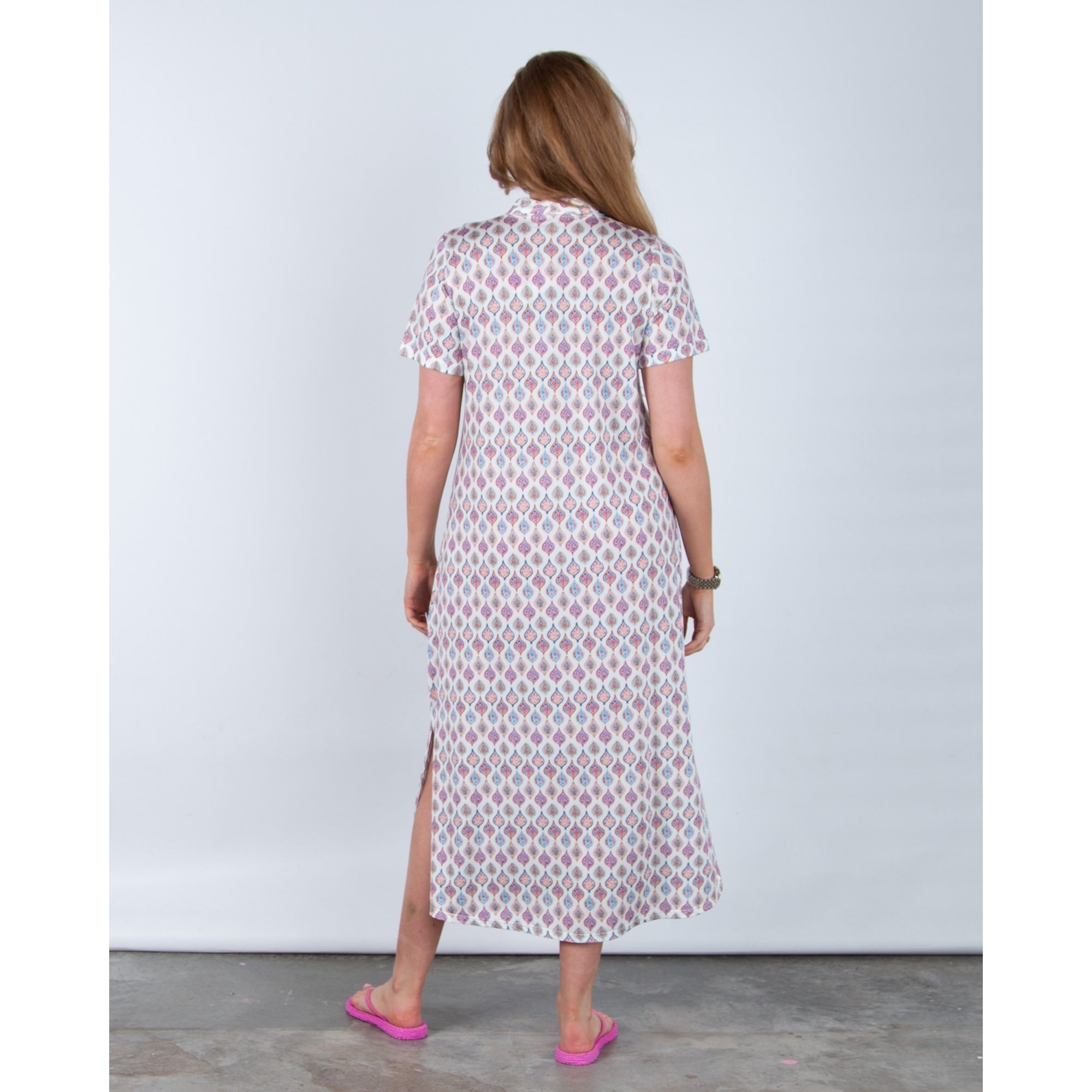 Tinta Style Nima Leaf Print V Neck Jersey Dress With Pleat Front Pink/blue/white