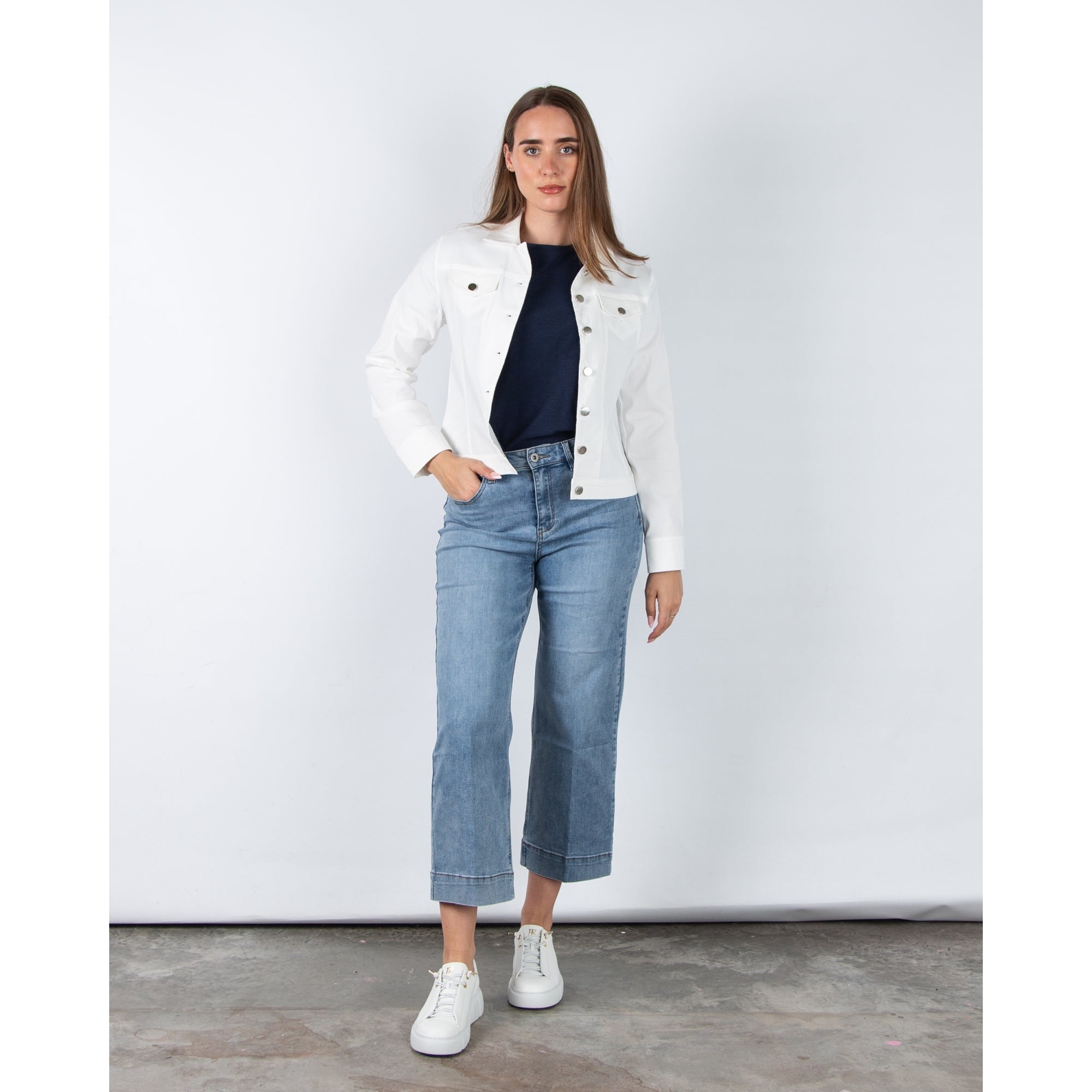 Pomodoro Round Neck T-shirt With Embellished Sleeves Navy