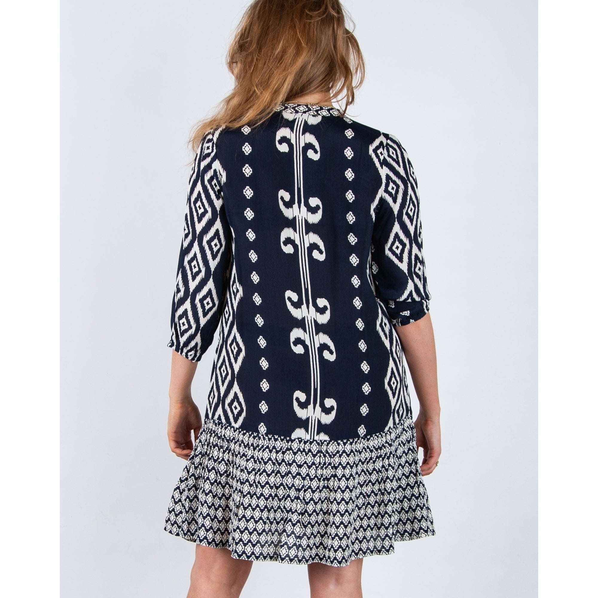 Pomodoro Tie Neck Ikat Print Shift Dress With Tiered Hem Navy/white