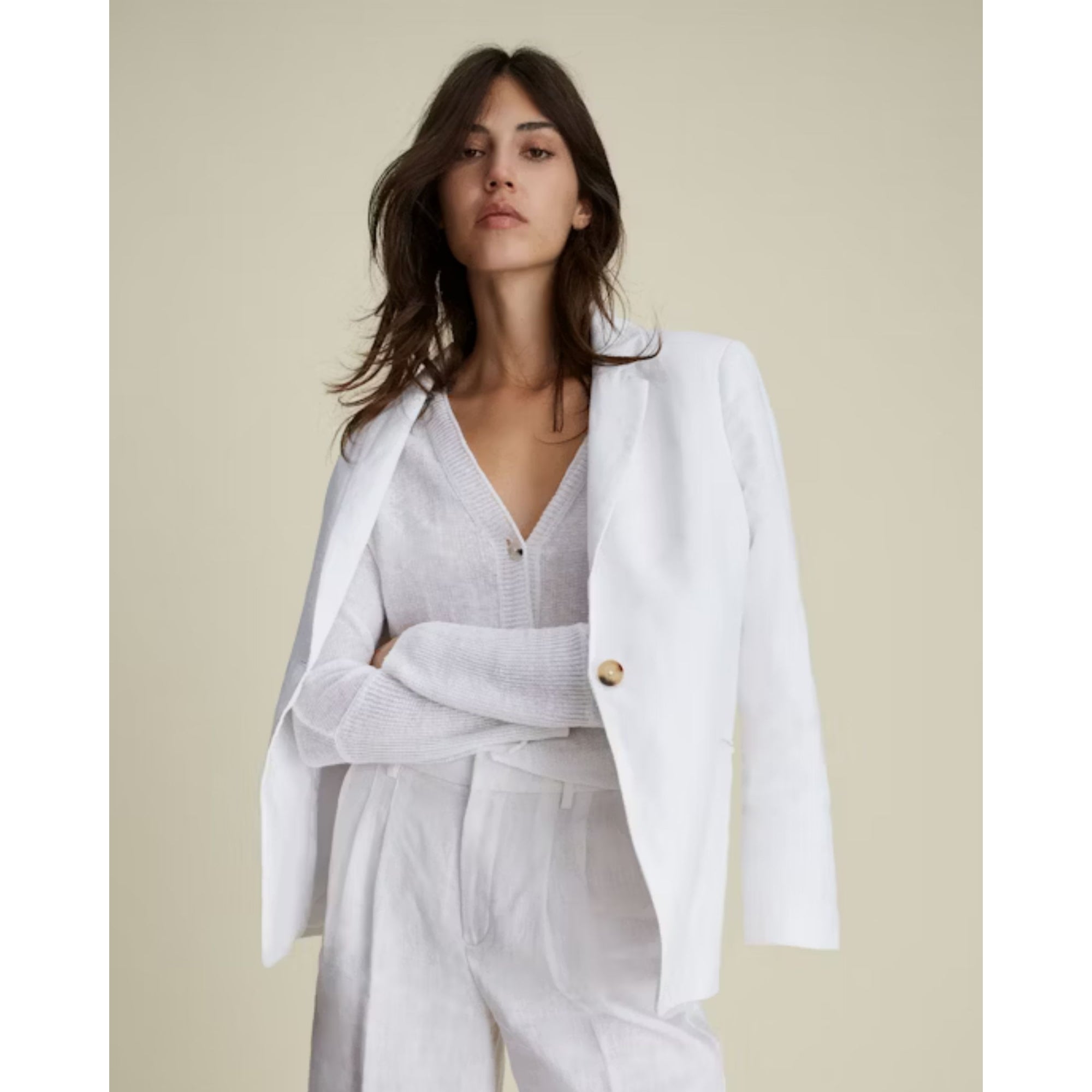 Oui V Neck Knitted Linen 3 Button Cardigan White