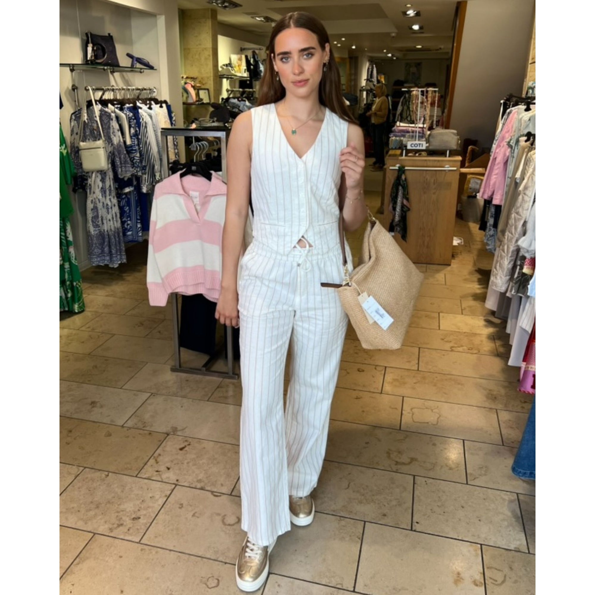 Another Trend Flatform Metallic Lace Up Trainer Gold/cream