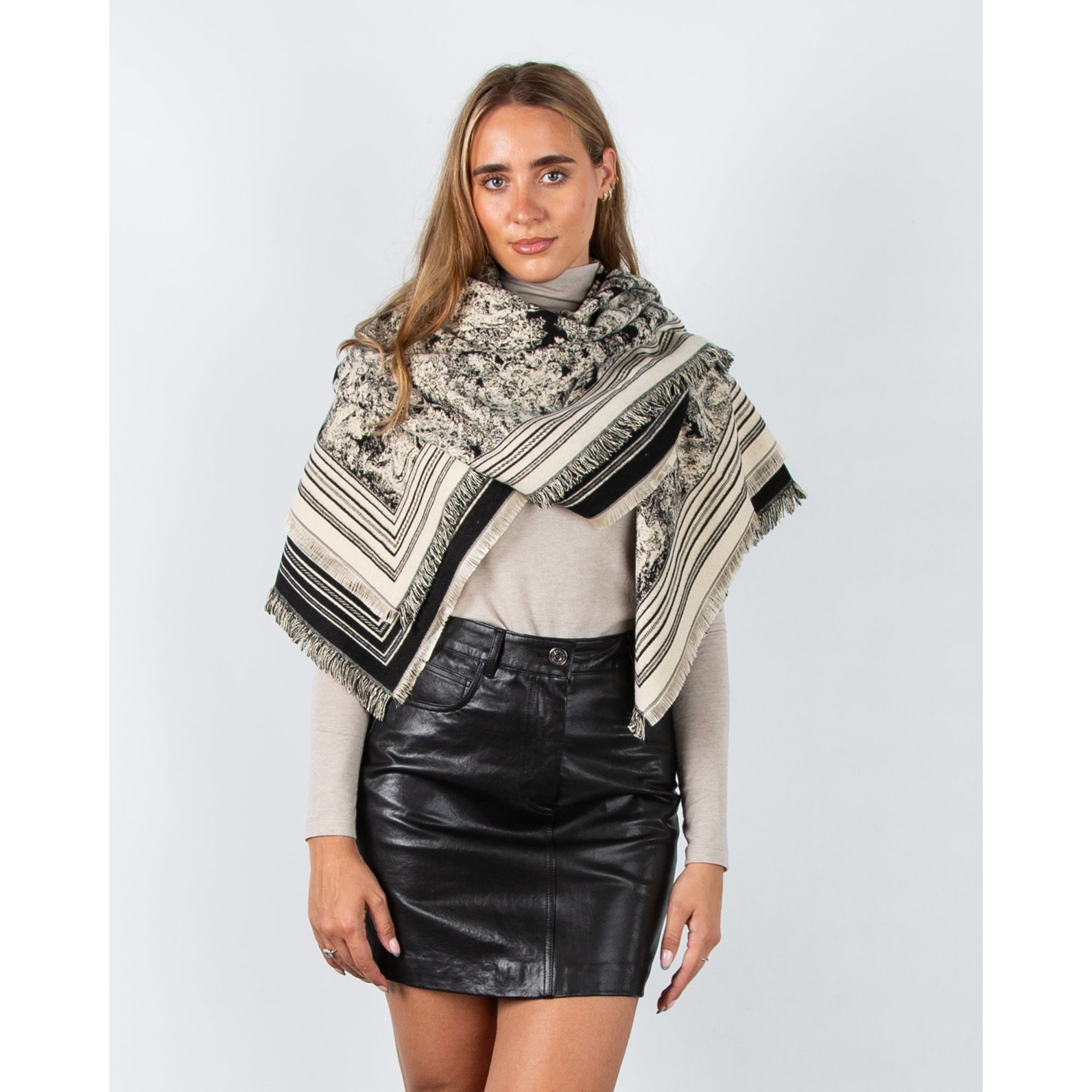 Tempest Designer Inspired Scarf Black/cream