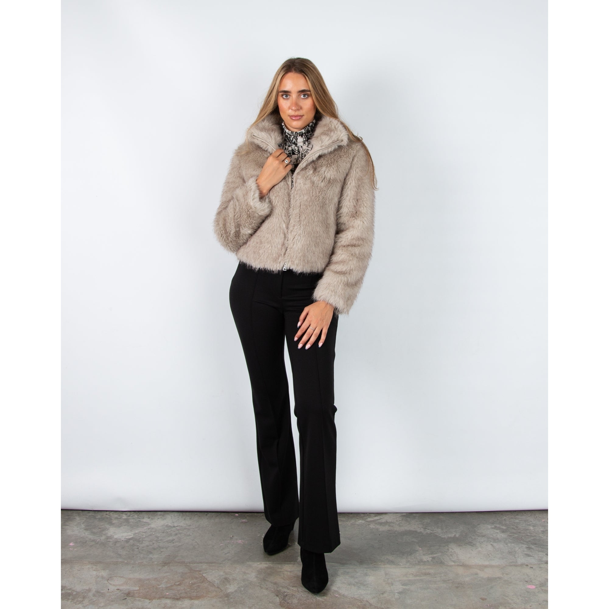 Lysse Elysse Pull On Straight Leg Front Seam Trouser Black 001