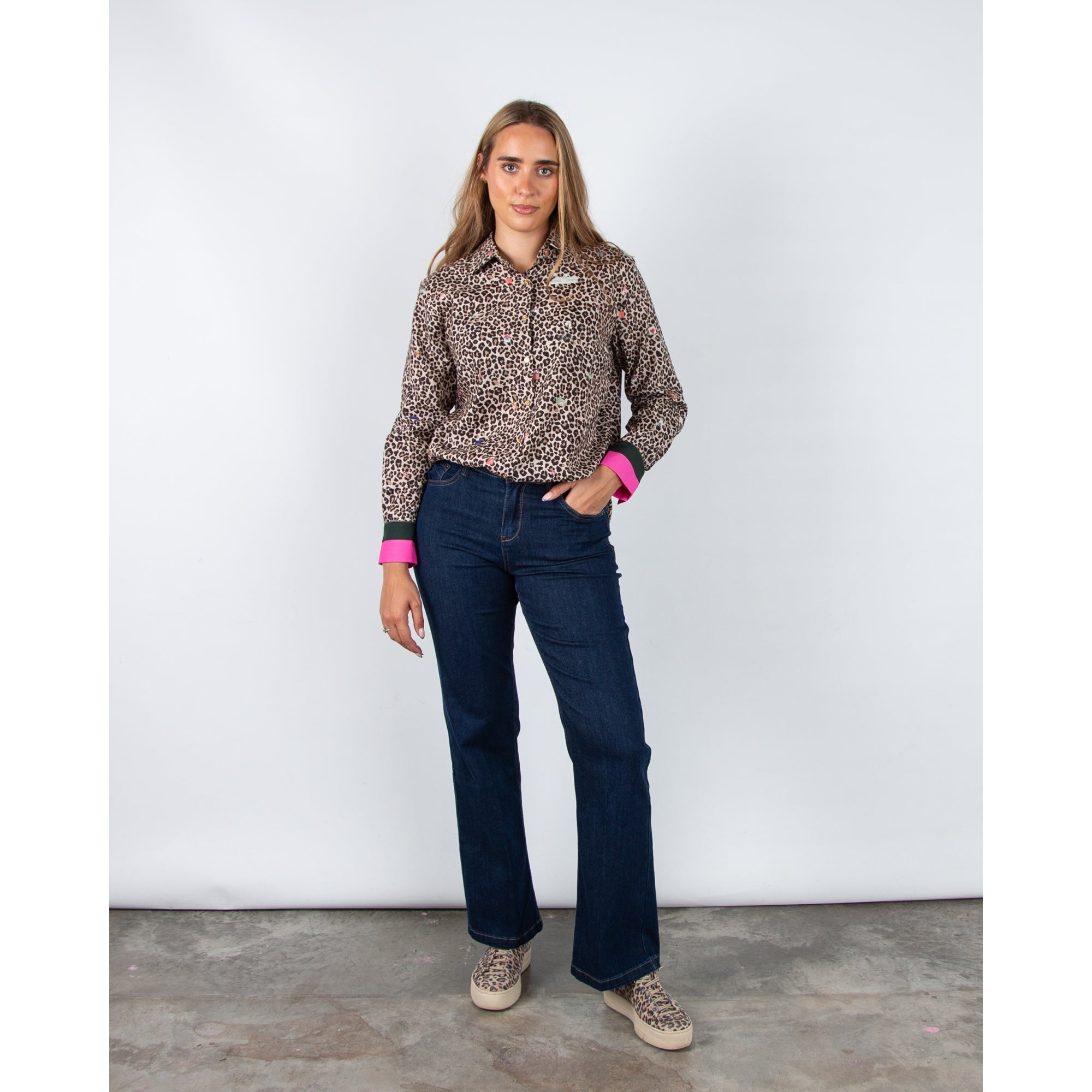 Vilagallo Mariela Leopard Print Emoji Blouse Leopard