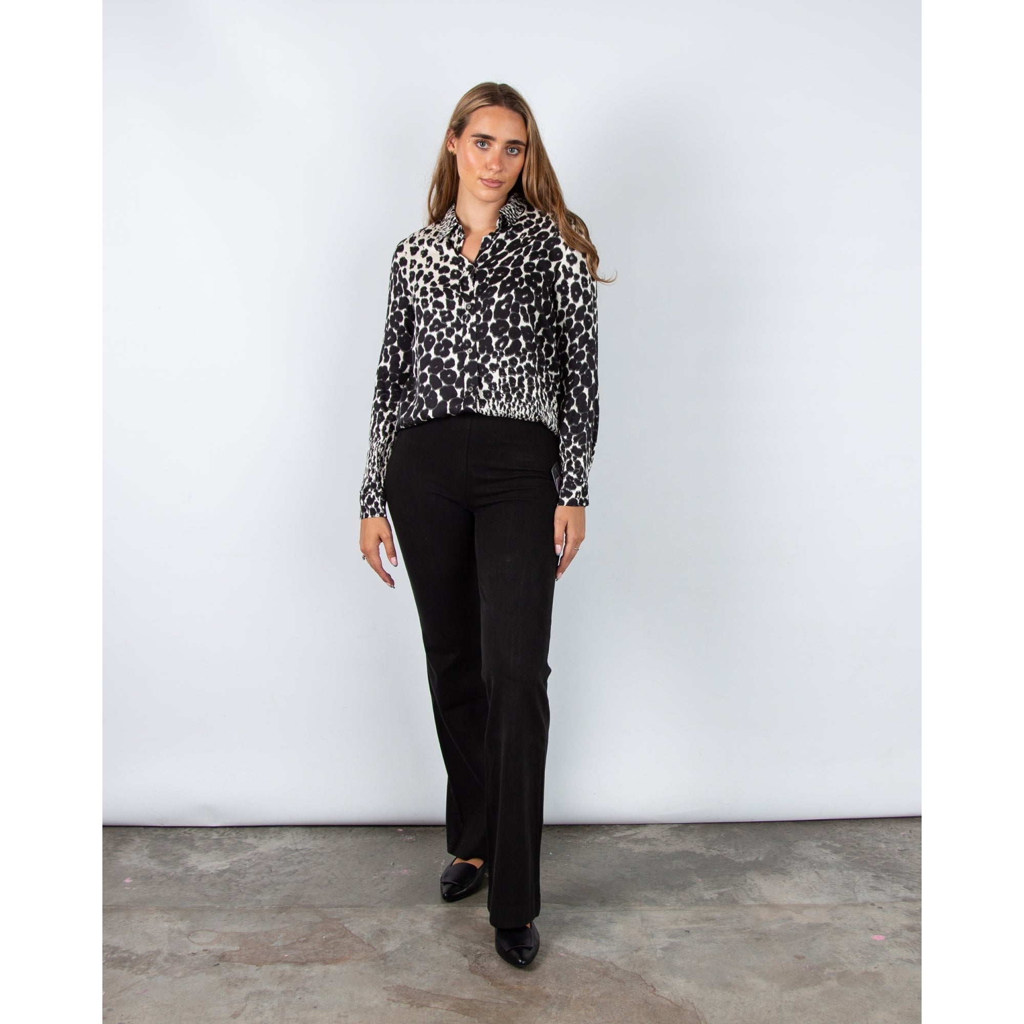 Marella Emme Olivia Loose Bodied Leopard Print Shirt Style Blouse Black/ecru