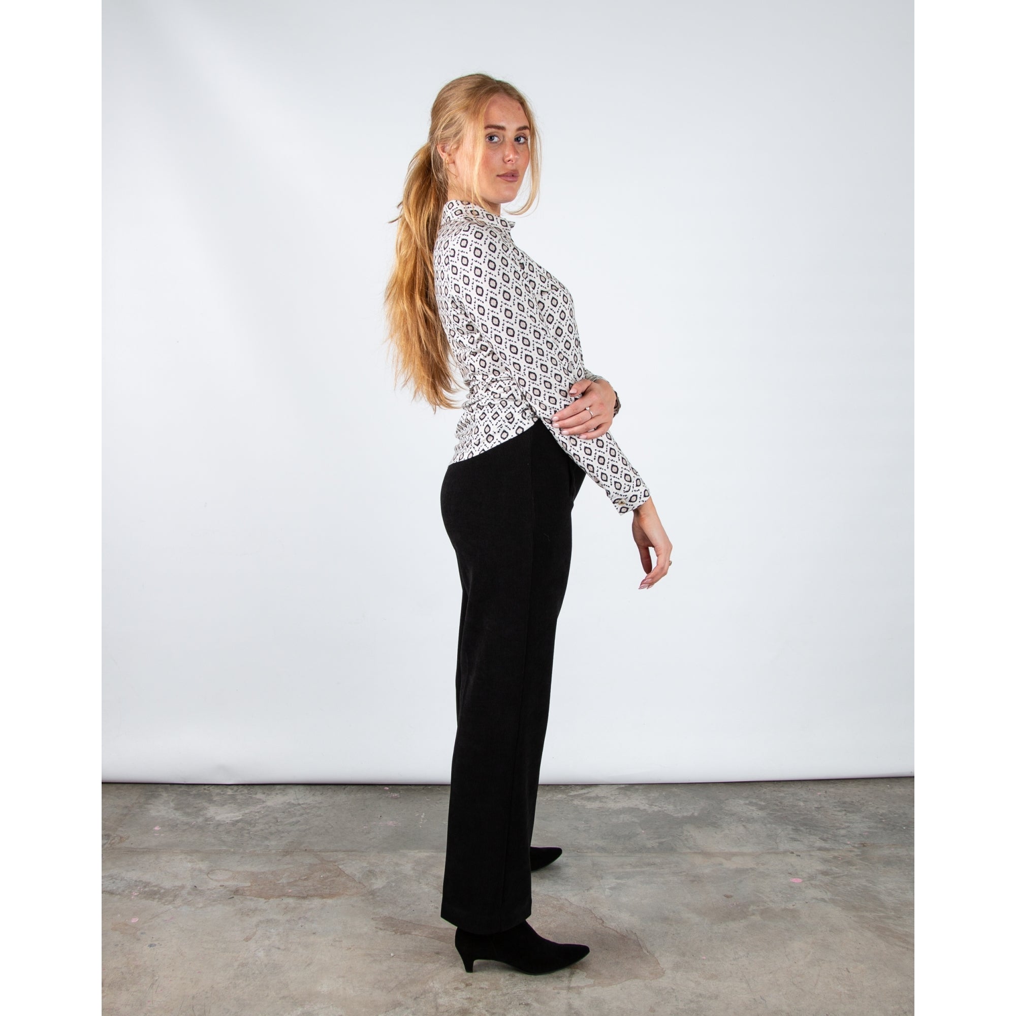 Tinta Style Gabriella Geometric Print Soft Shirt Ecru/black