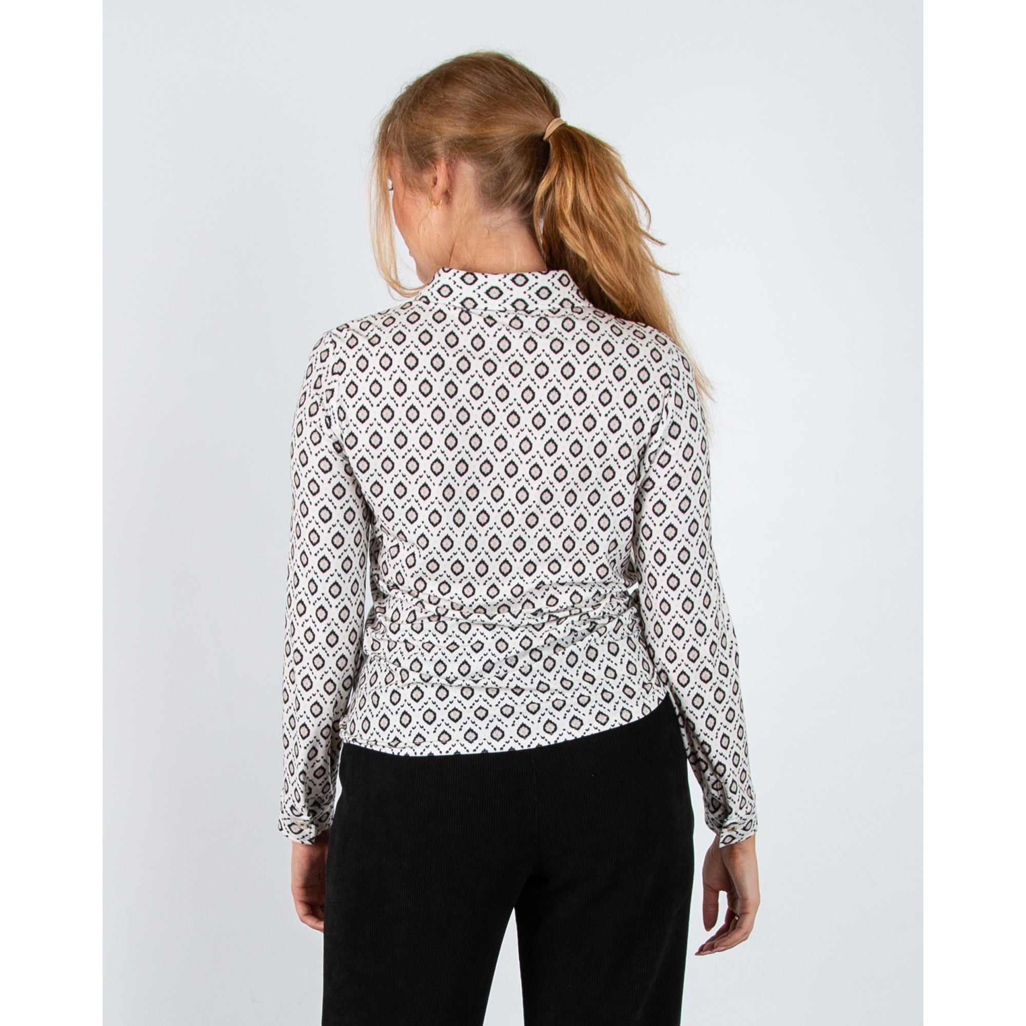 Tinta Style Gabriella Geometric Print Soft Shirt Ecru/black