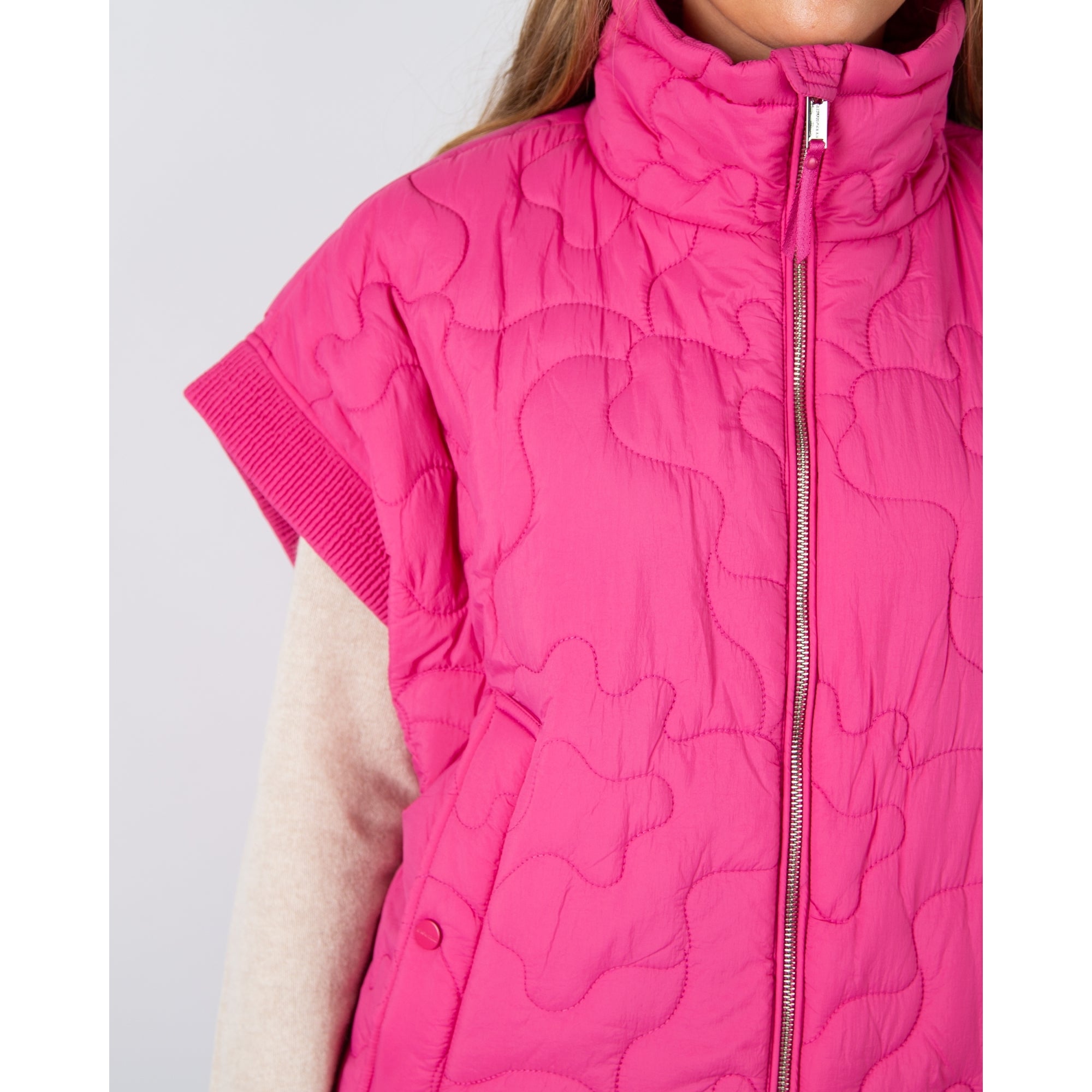 Rino & Pelle Caitlyn Oversized Swirl Quilted Gilet Deep Pink
