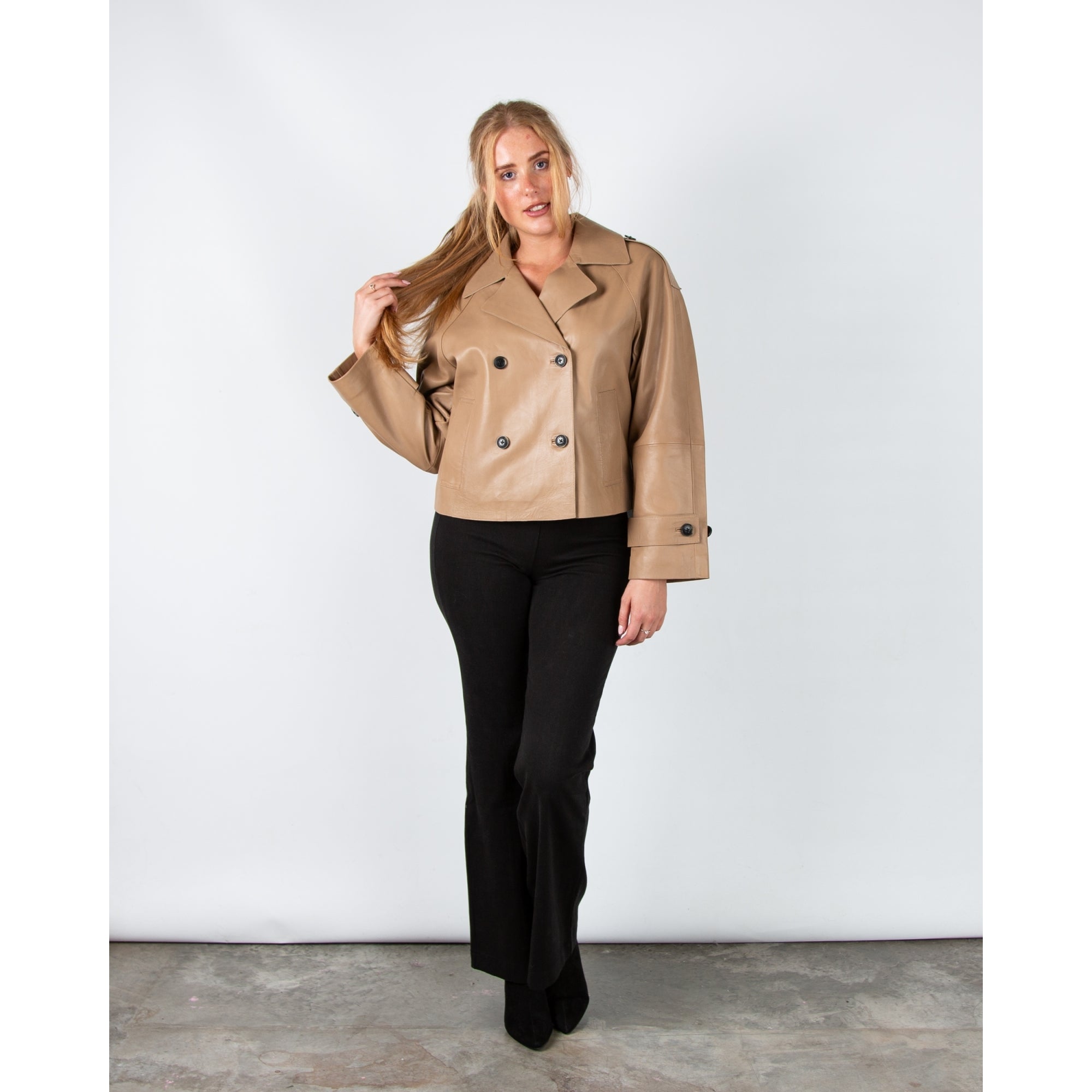 Rino & Pelle Lotte Leather Double Breasted Short Boxy Jacket Brew