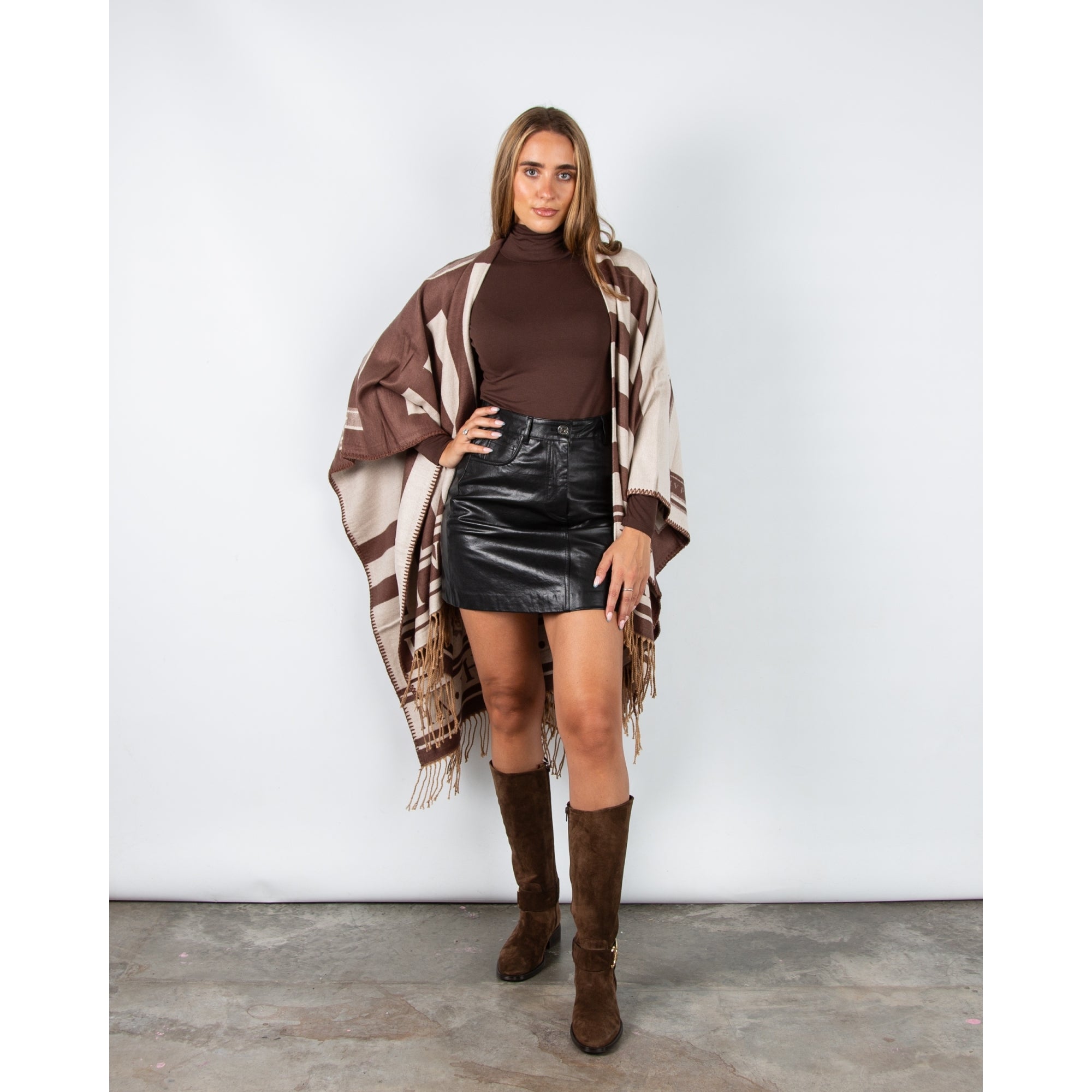 Hv Society Shelly Equestrian Print Shawl With Tassels Brown