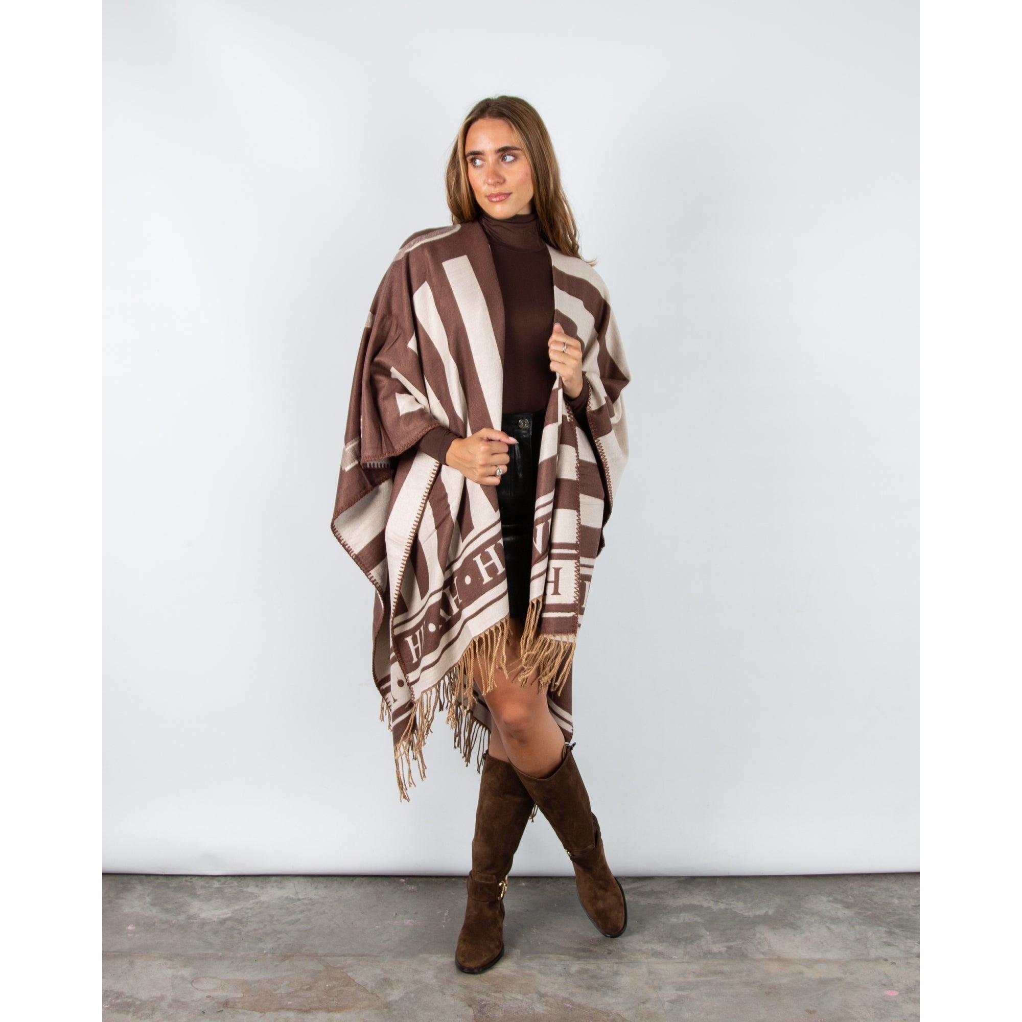 Hv Society Shelly Equestrian Print Shawl With Tassels Brown
