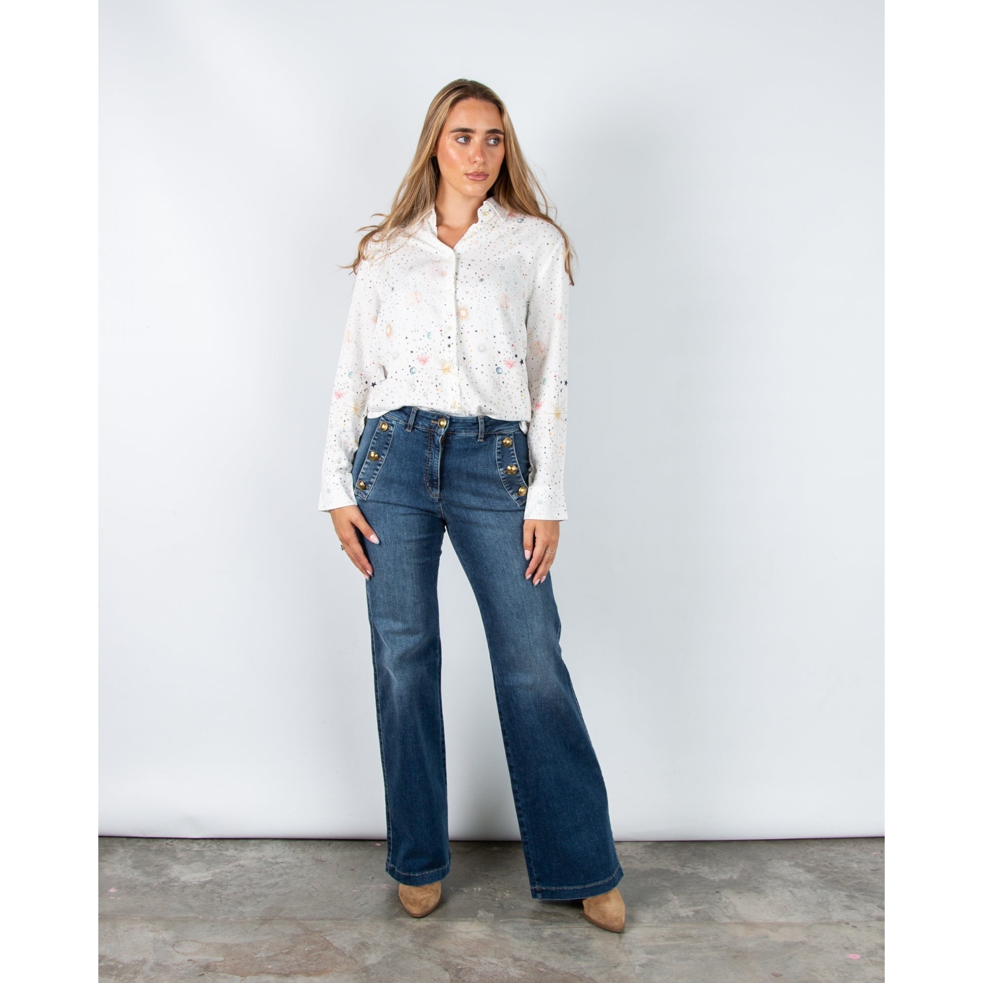 Vilagallo Isa Scattered Star Print Blouse With Detail Back White Multi