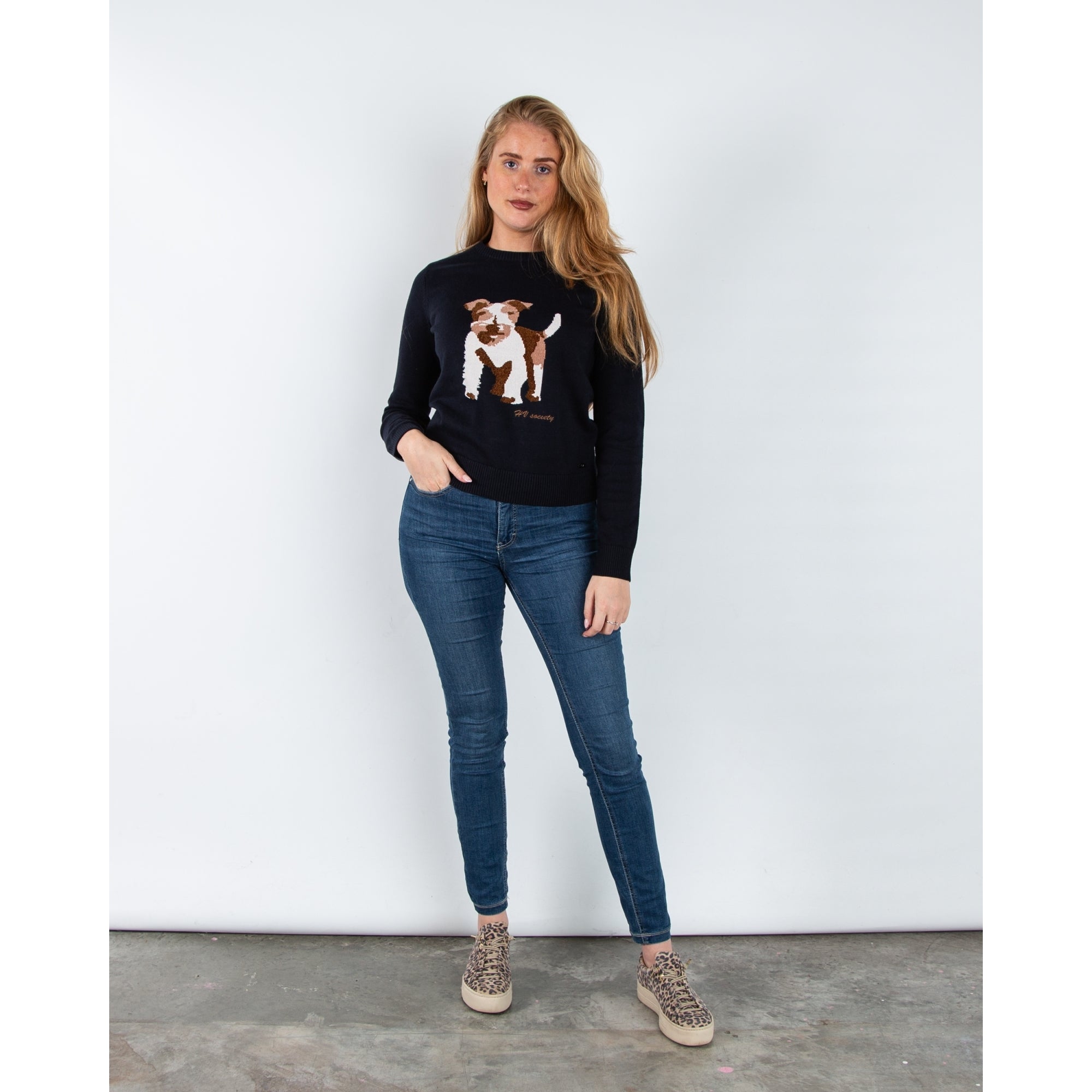 Hv Society Lucilla Dog Motif Knit Pullover With Rib Trim Navy
