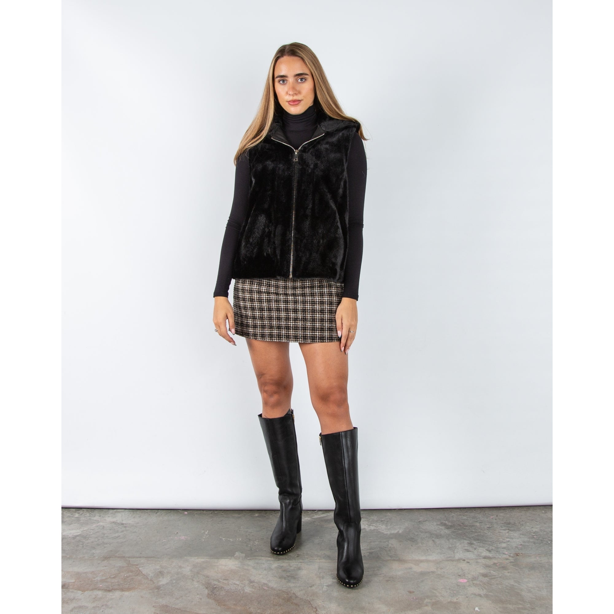 Giovanni Vicky Faux Fur Zip Through Gilet With Hood Black