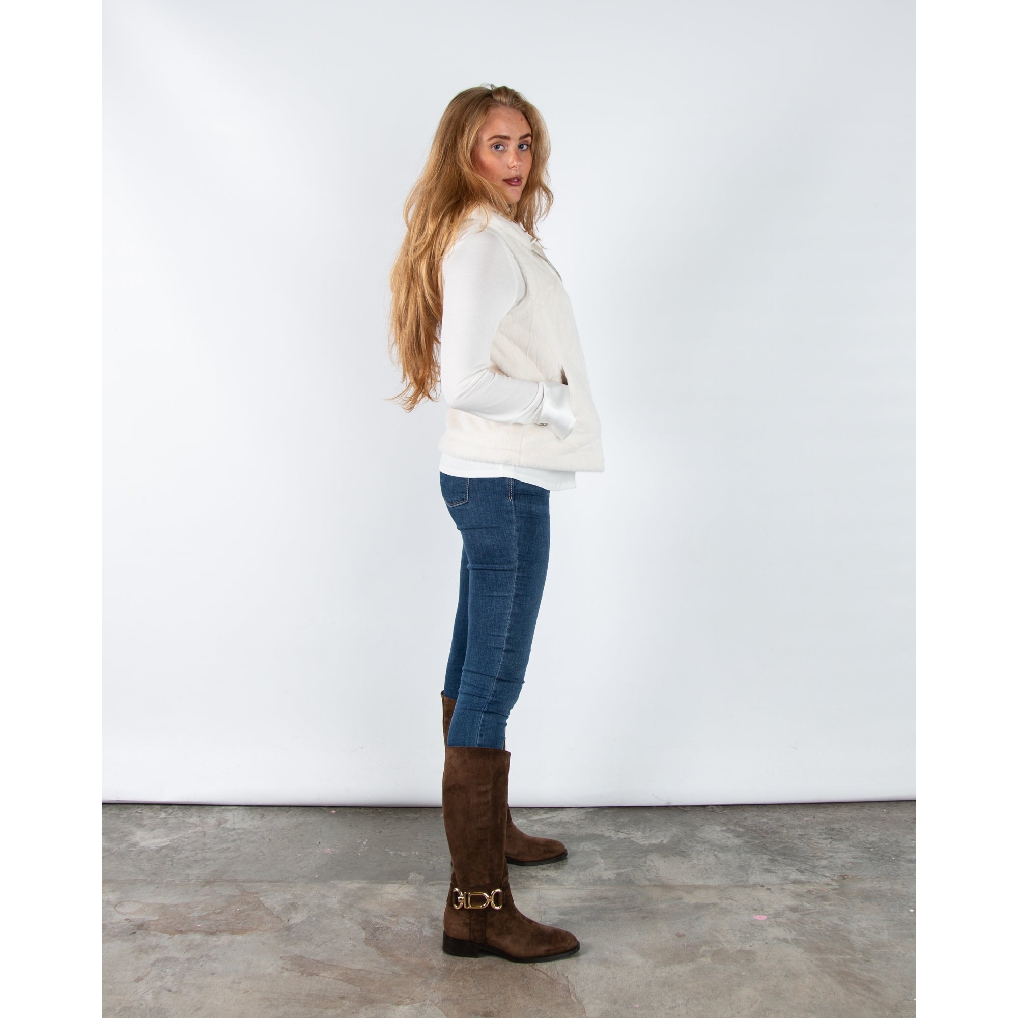 Giovanni Vicky Faux Fur Zip Through Gilet With Hood Ecru