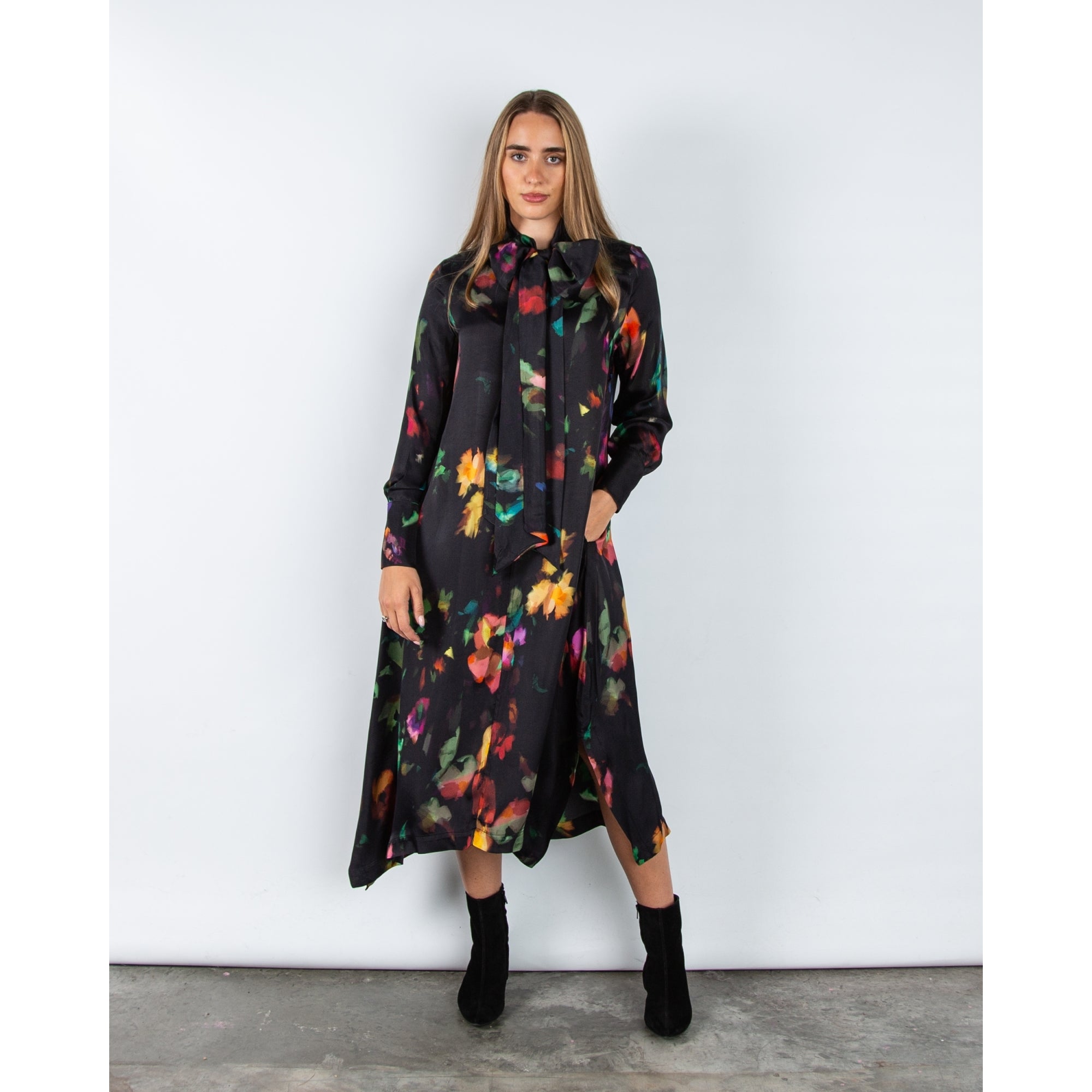 Sahara Silky Viscose V Neck Dress With Tie Neck Black Multi