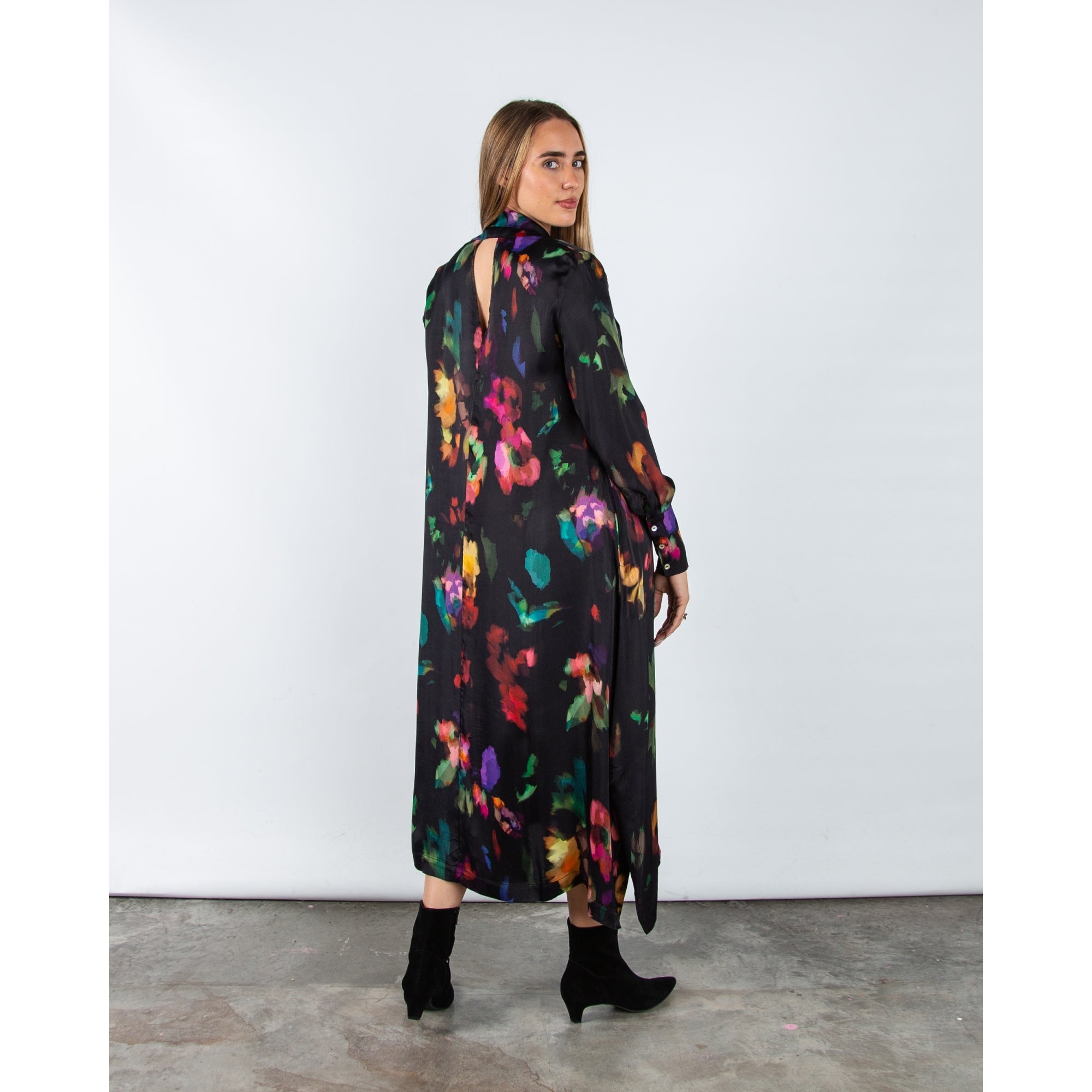 Sahara Silky Viscose V Neck Dress With Tie Neck Black Multi