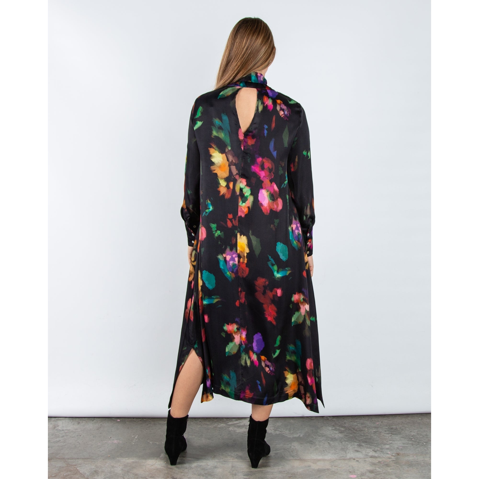 Sahara Silky Viscose V Neck Dress With Tie Neck Black Multi