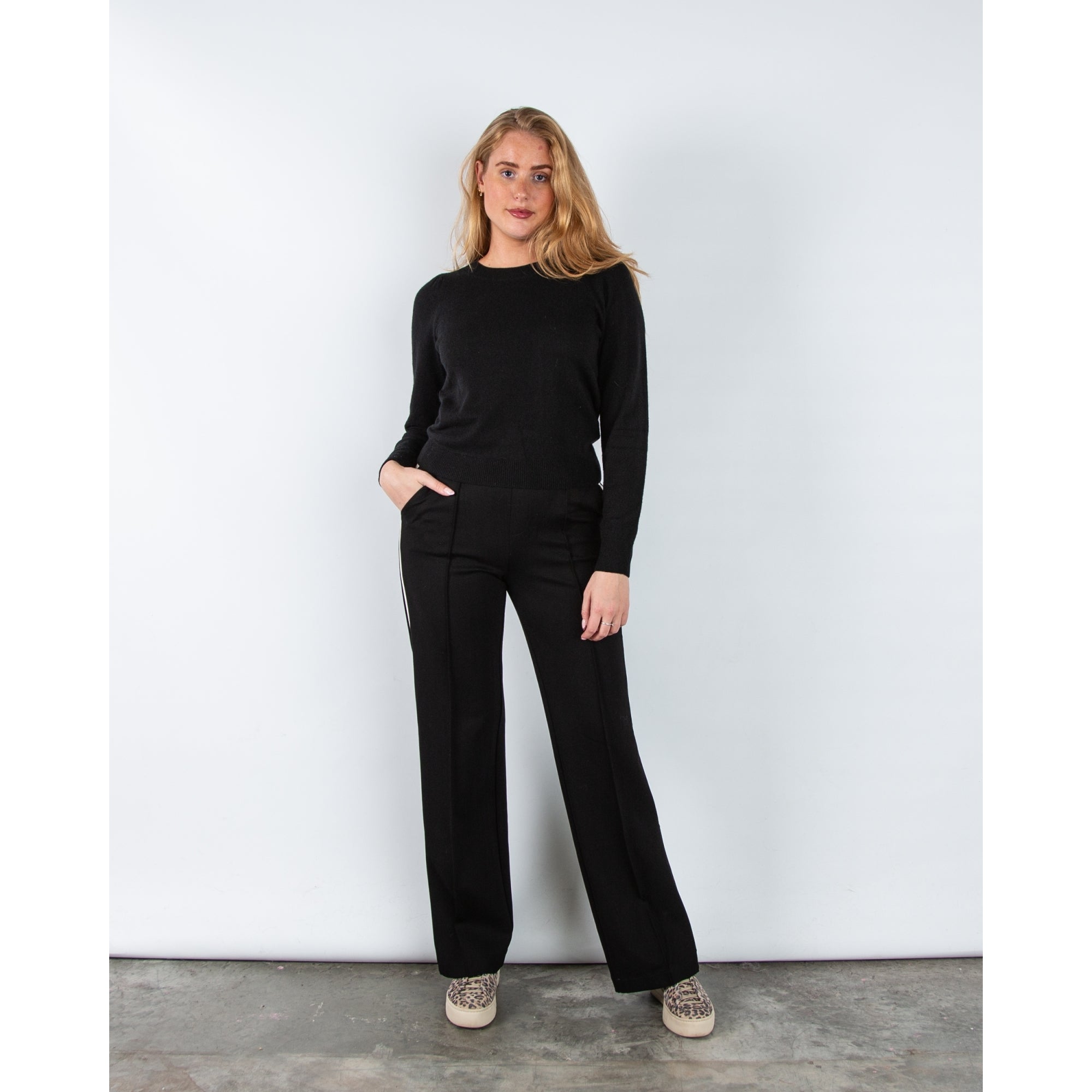 Red Button Colette Pull On Wide Leg Jogger With Side Stripe Black 31L