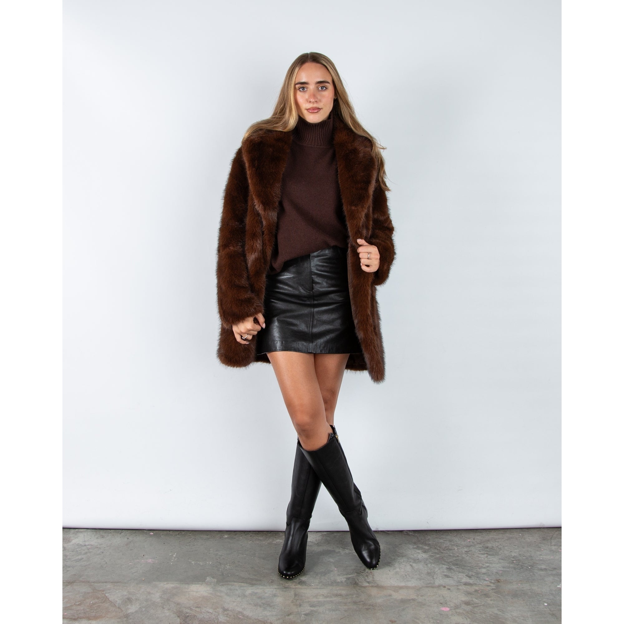 Giovanni Anastasia Faux Fur Mid Length Coat With Lapel Marron