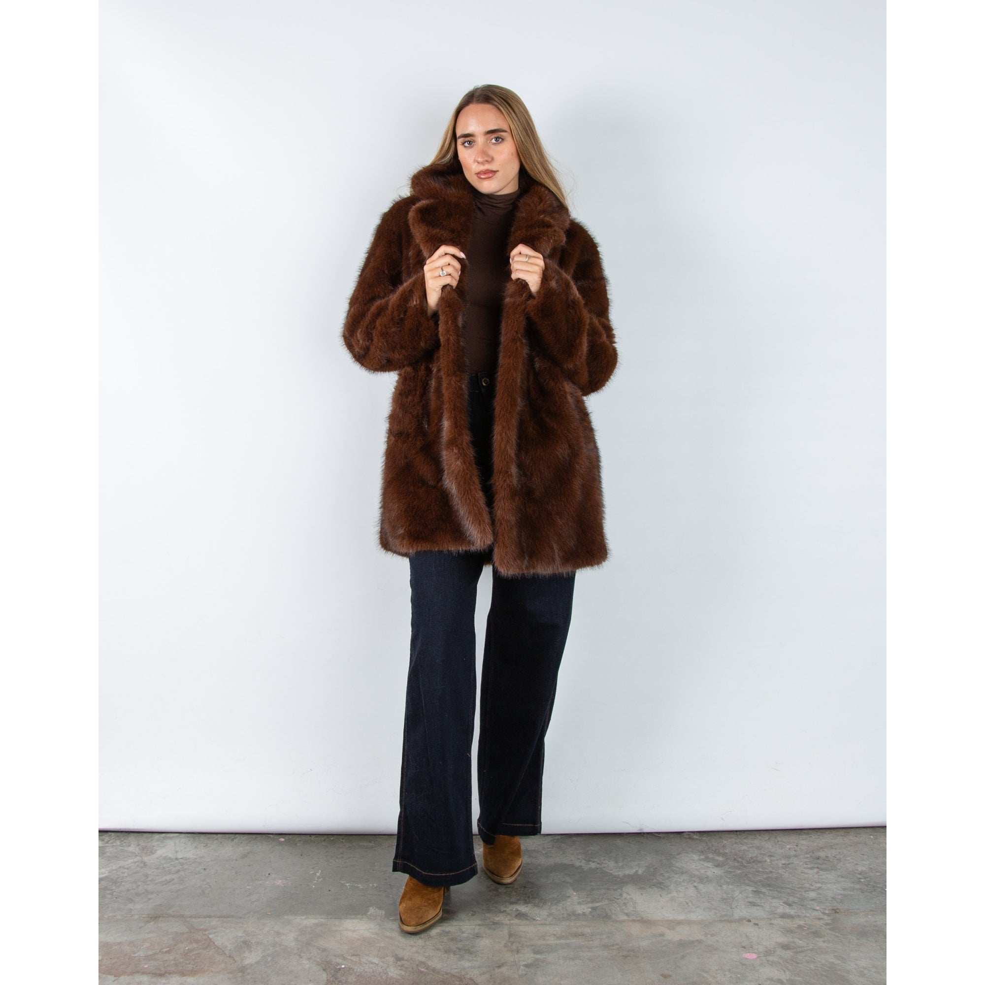 Giovanni Anastasia Faux Fur Mid Length Coat With Lapel Marron
