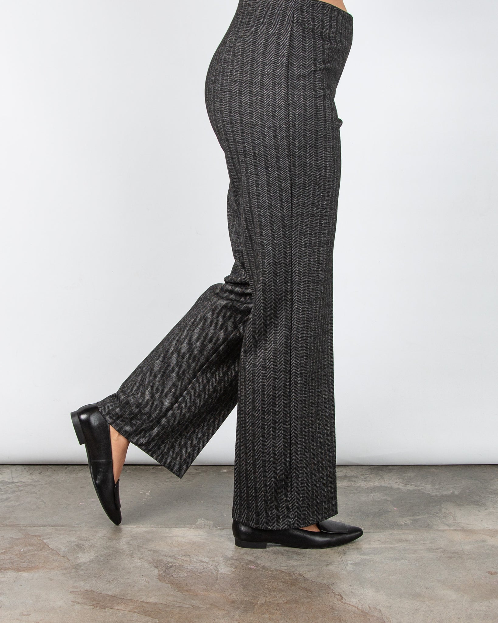 Bariloche Ilerda Pull On Herringbone Trouser Dark Grey