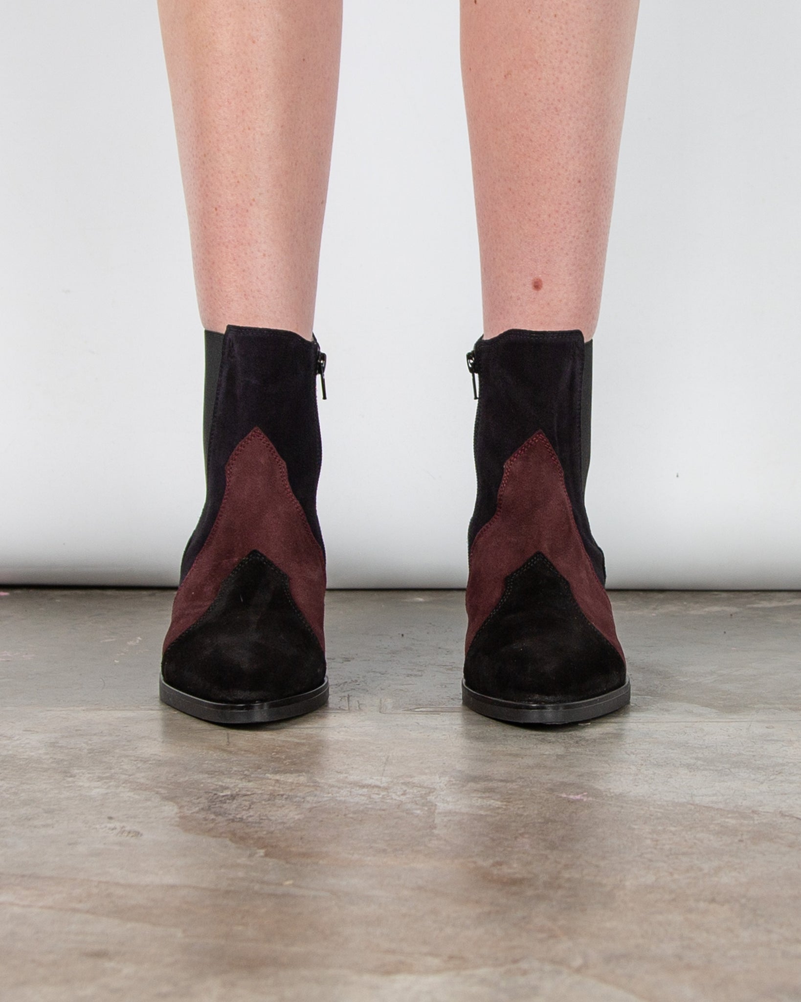 Dl Sport Suede Western Ankle Boot With Elasticated Side Black/burgundy/purple