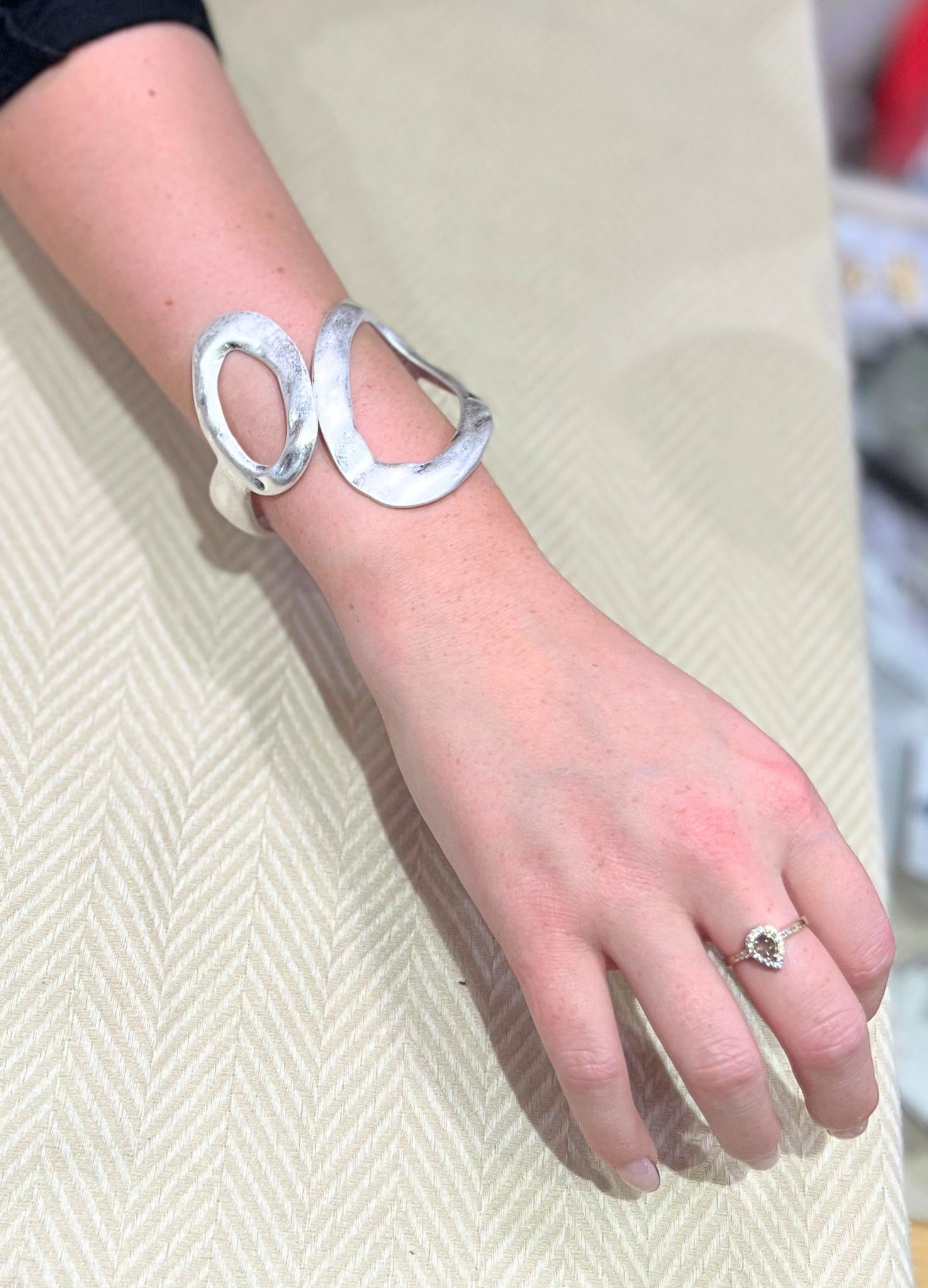 Eliza Gracious Asymmetric Twin Loop Hinged Bangle Silver