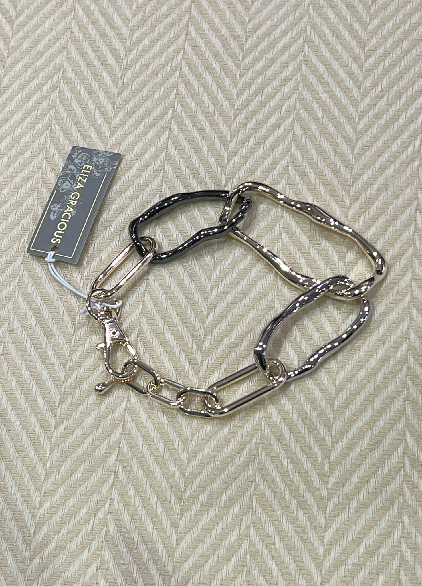 Eliza Gracious Shiny Oval Link 3-Tone Bracelet in Mixed Metal