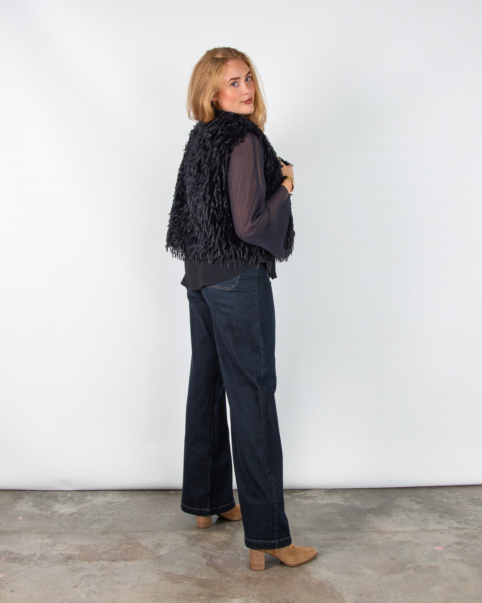 Luisa Cerano Feather Look Cropped Gilet Navy