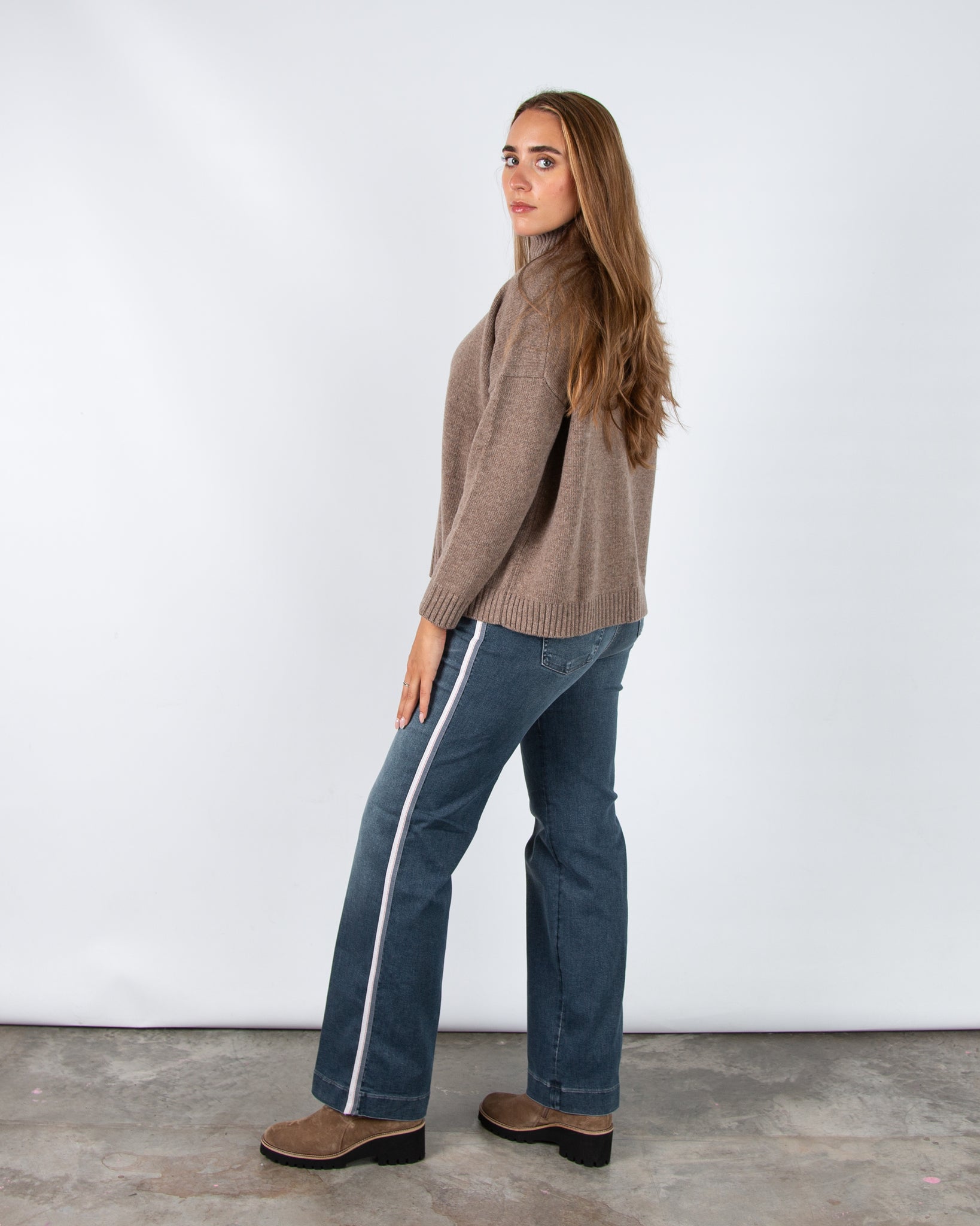 Weekend By Maxmara Borgia Turtle Neck Loose Bodied Wool Jumper Hazelnut Melange 004