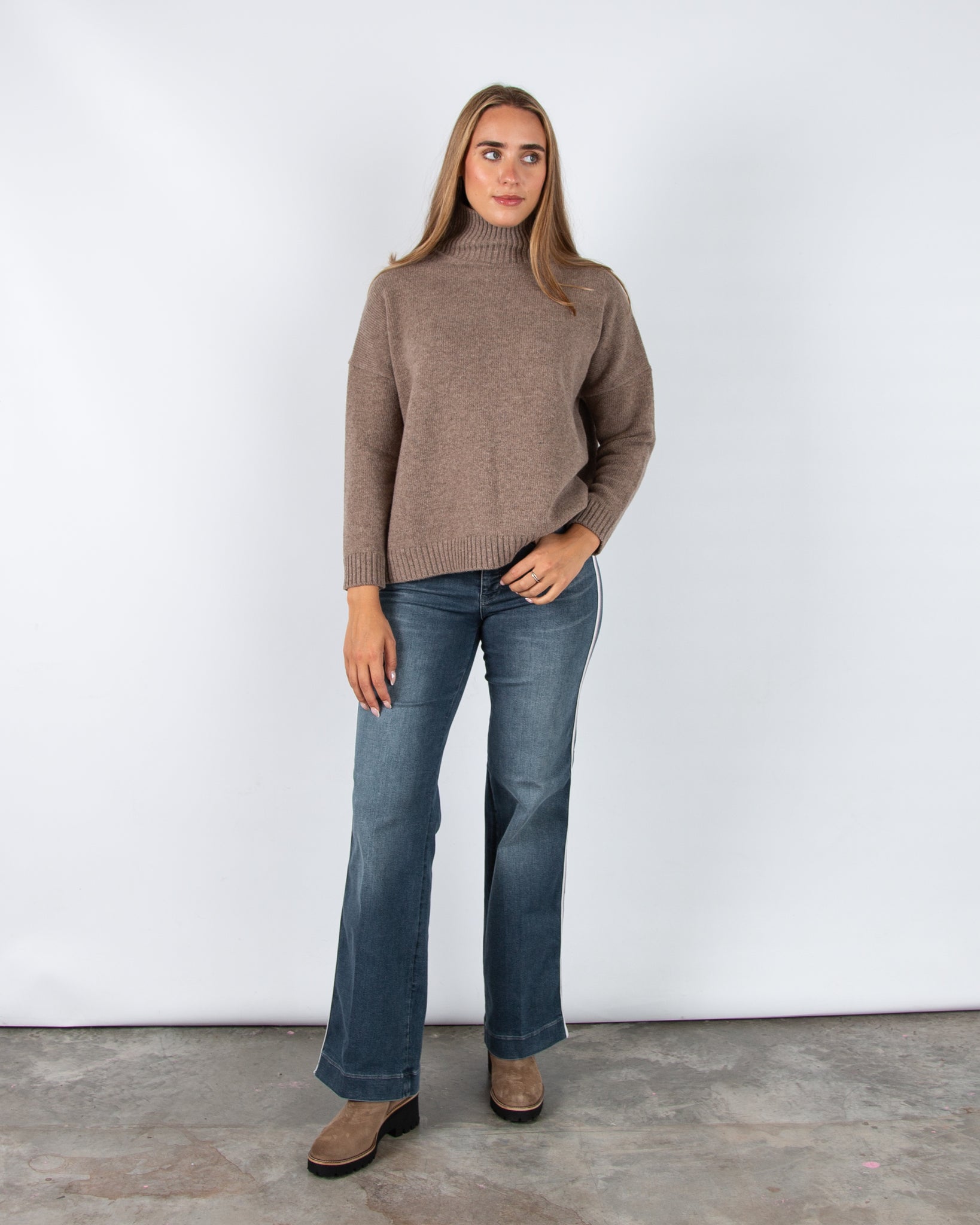Weekend By Maxmara Borgia Turtle Neck Loose Bodied Wool Jumper Hazelnut Melange 004
