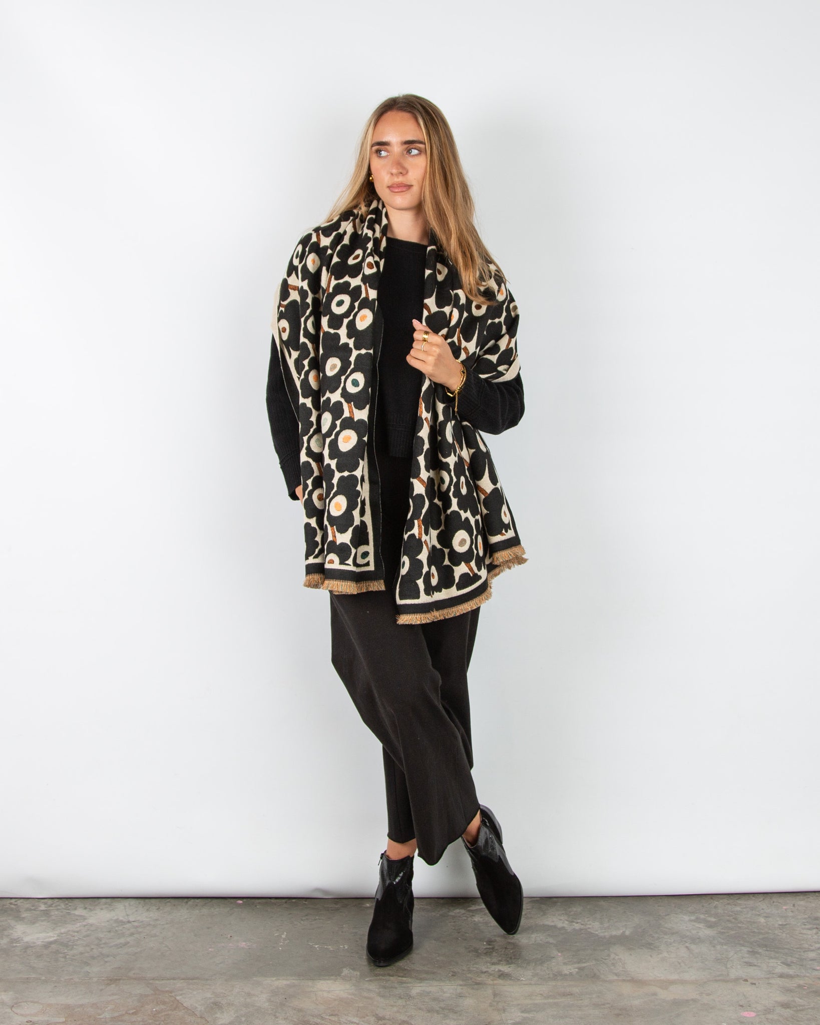 Zelly Reversible Floral Print Scarf with Raw Trim Black/Cream