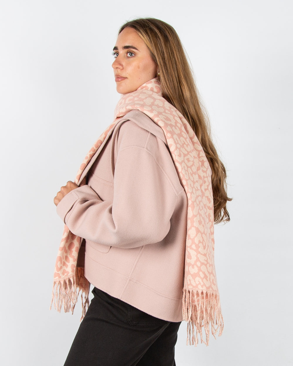 Zelly Leopard Print Scarf with Tassel Trim Pink/Cream